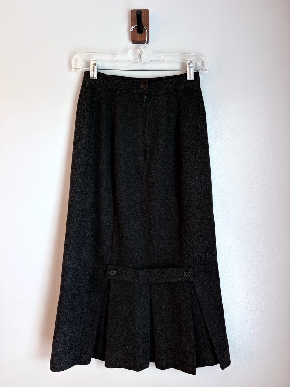 Vintage Dark Charcoal Grey Wool Pleated Back Maxi Skirt Size XS Made In USA